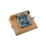 Pivot rolling machine