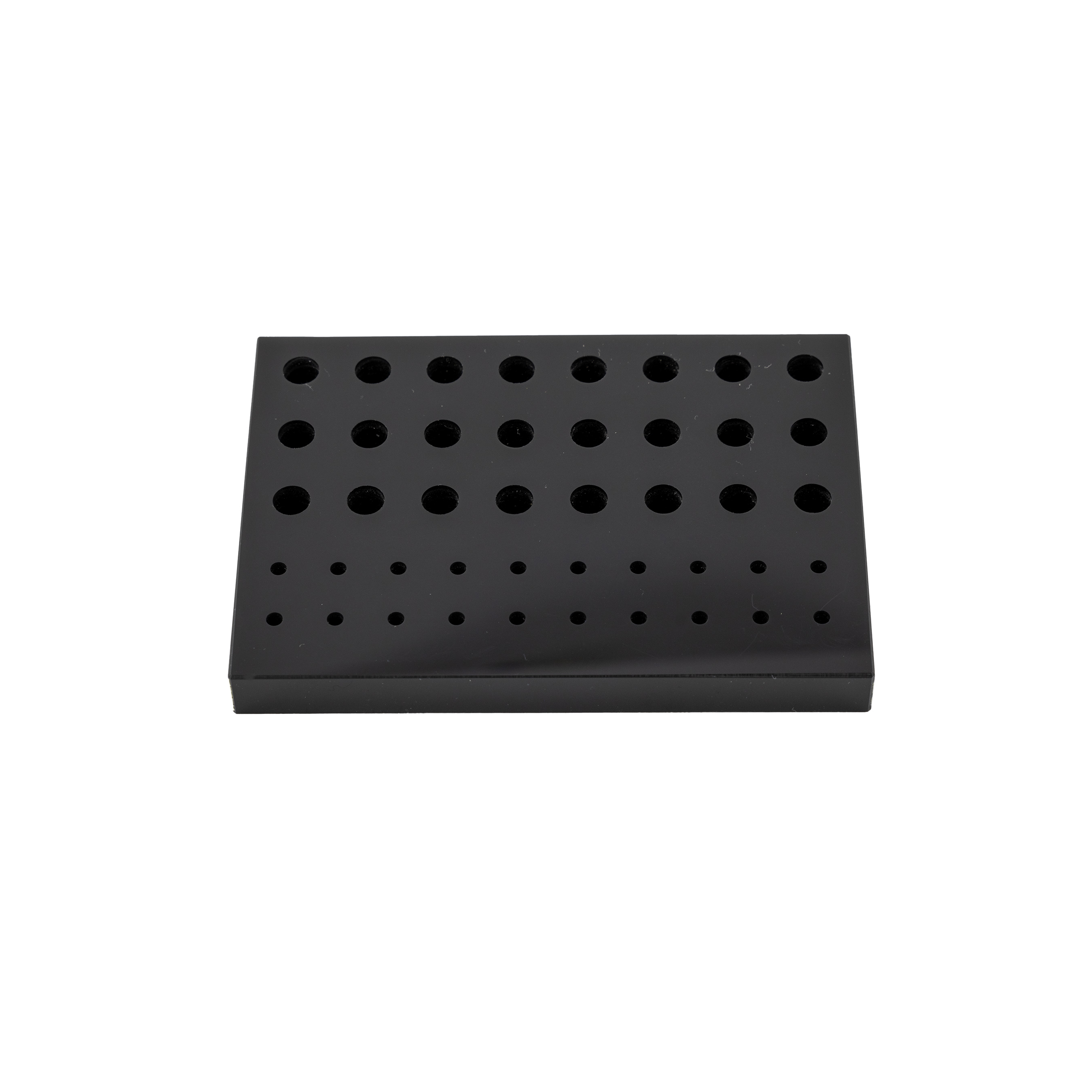 Plaque de rangement pour tasseaux